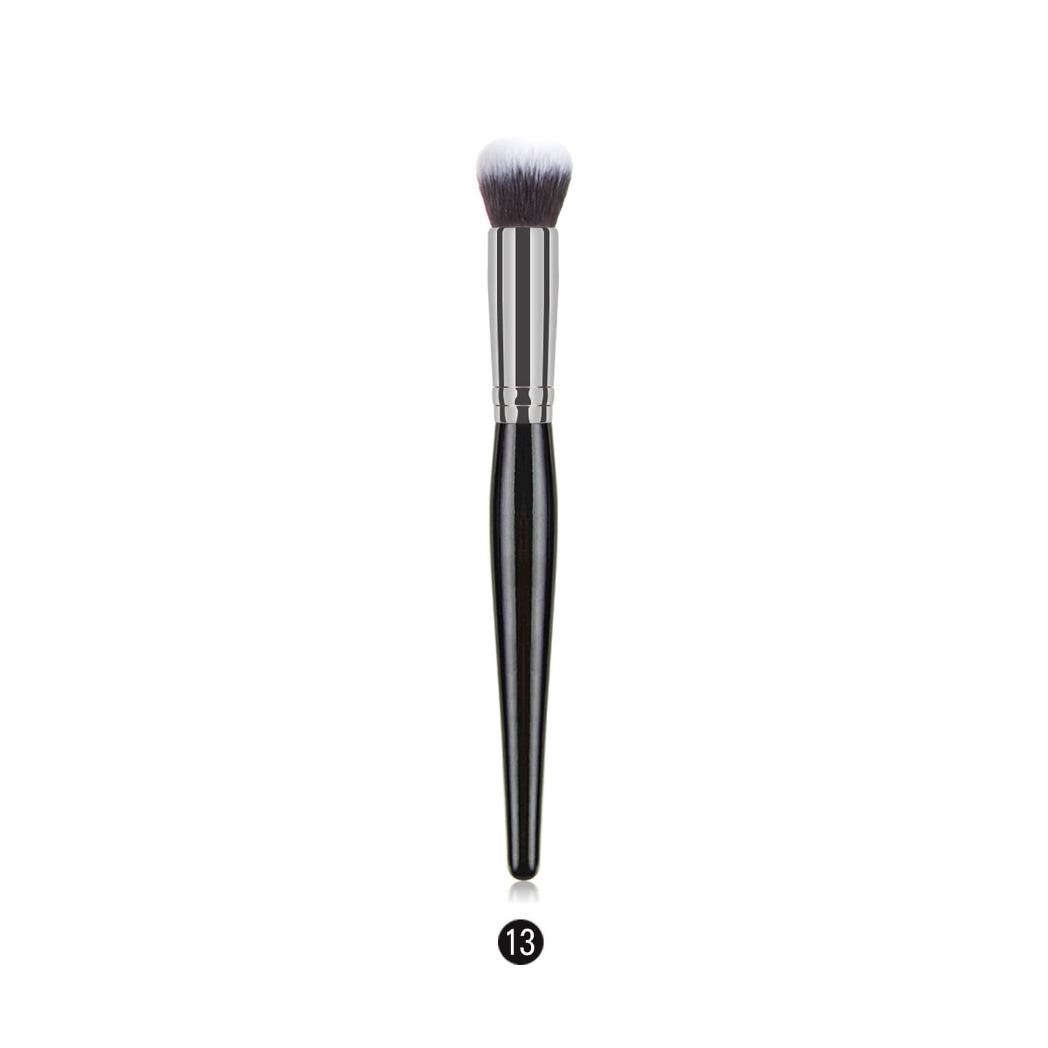 13/36 makeup brush