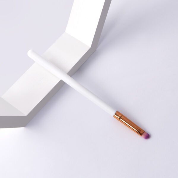 Concealer Makeup Brush List - Image 5