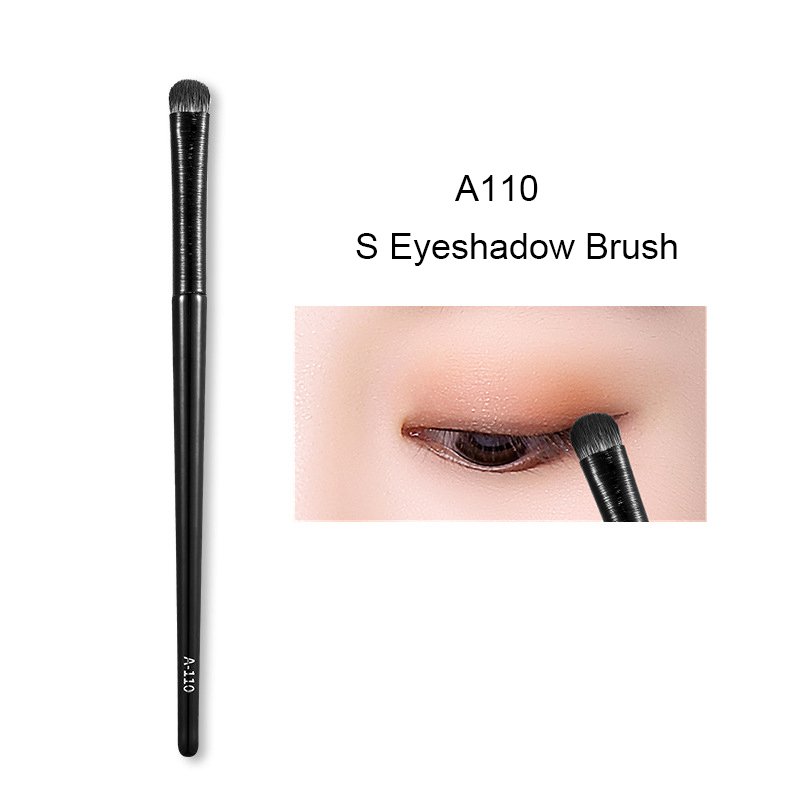 A110 S eyeshados makeup brsuh